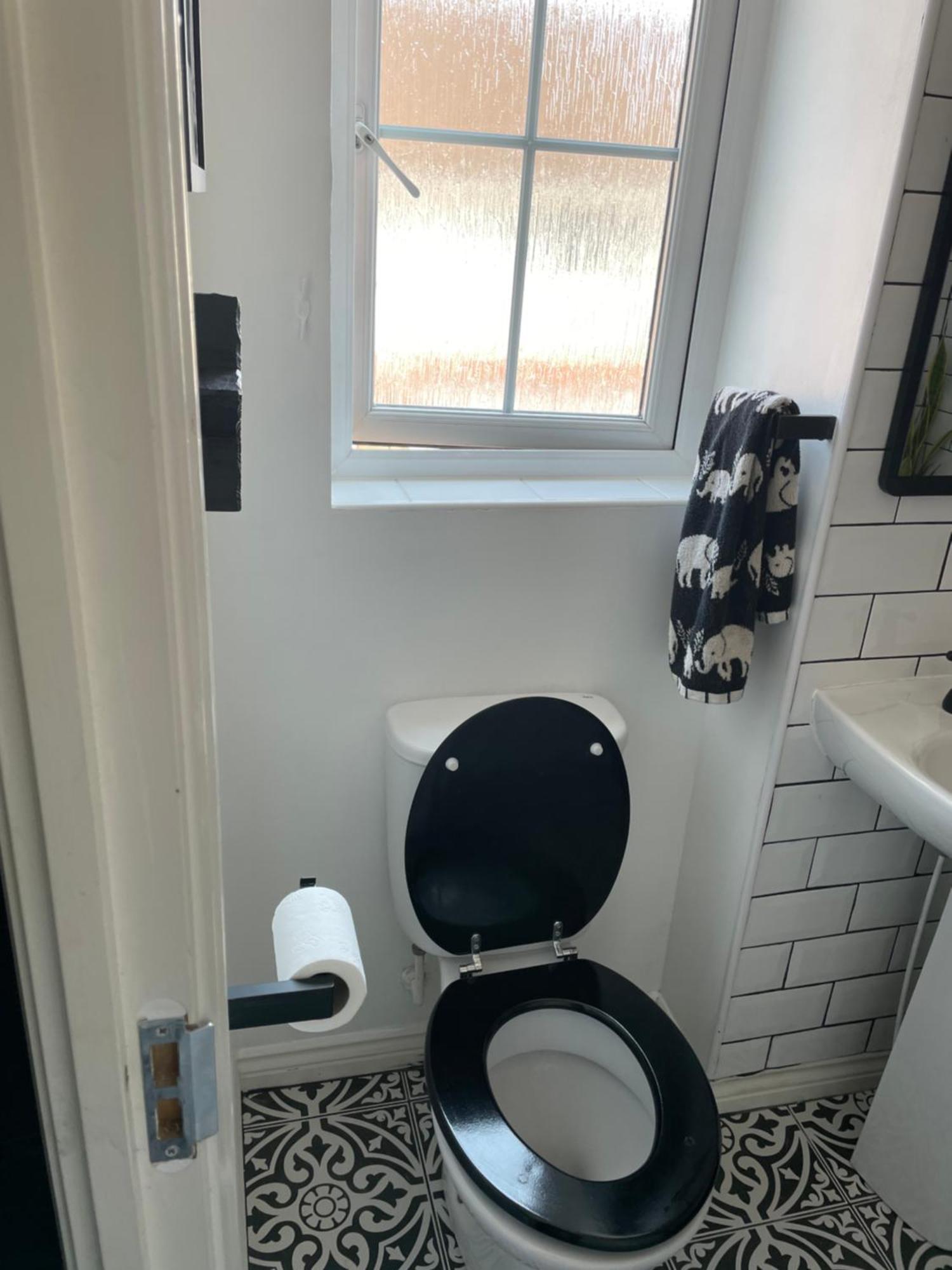 Cosy Home From Home With Private Bathroom - Free Parking Cardiff Exterior photo